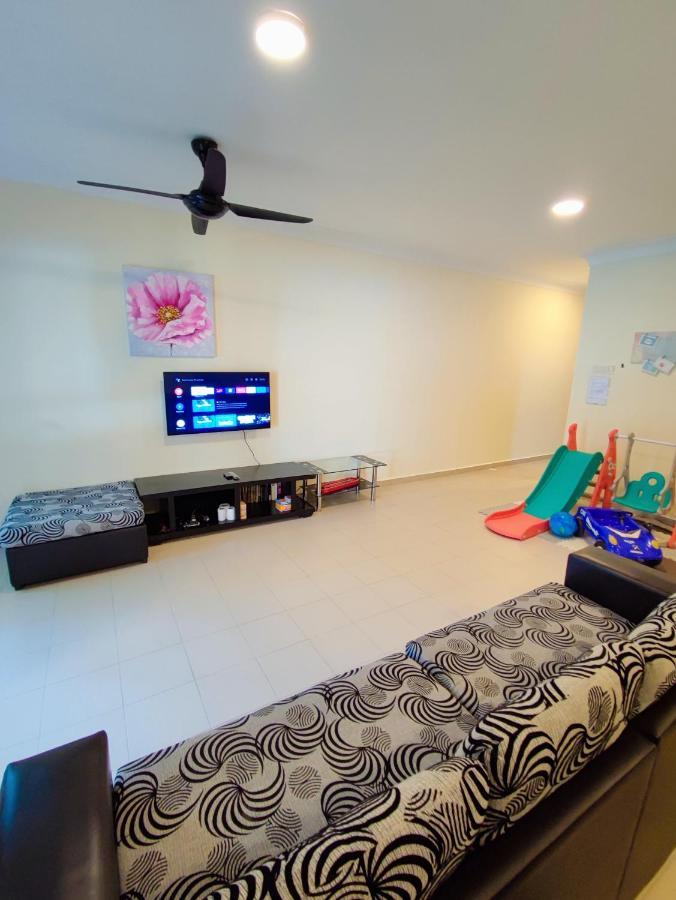 Le'Coco Homestay In Tiara Desaru Residence Luaran gambar