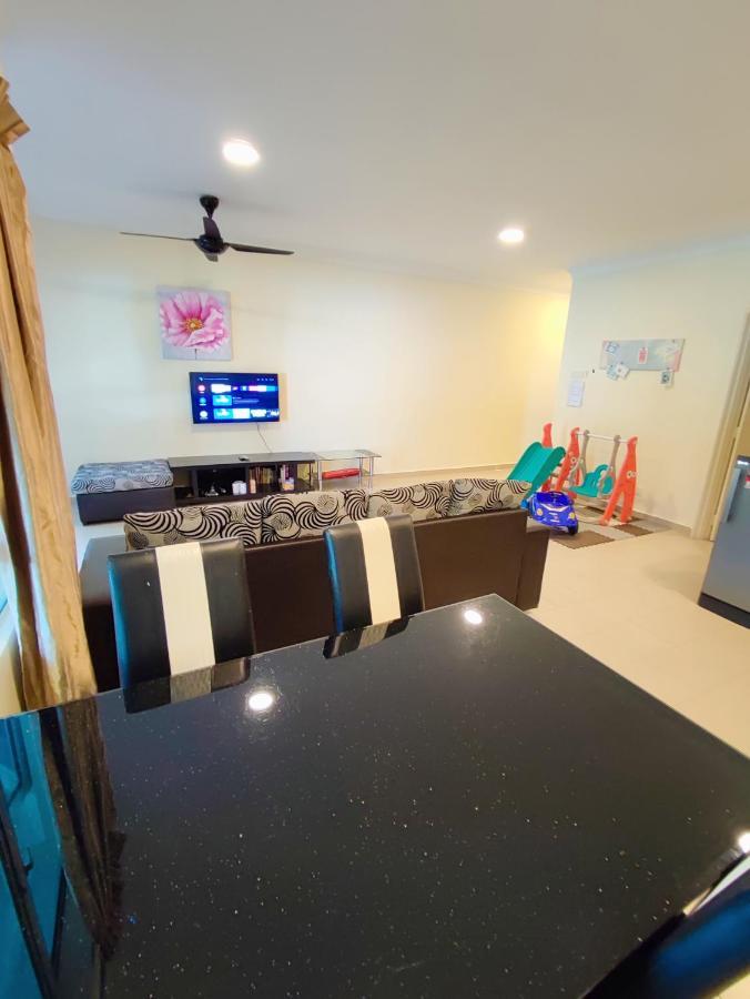 Le'Coco Homestay In Tiara Desaru Residence Luaran gambar